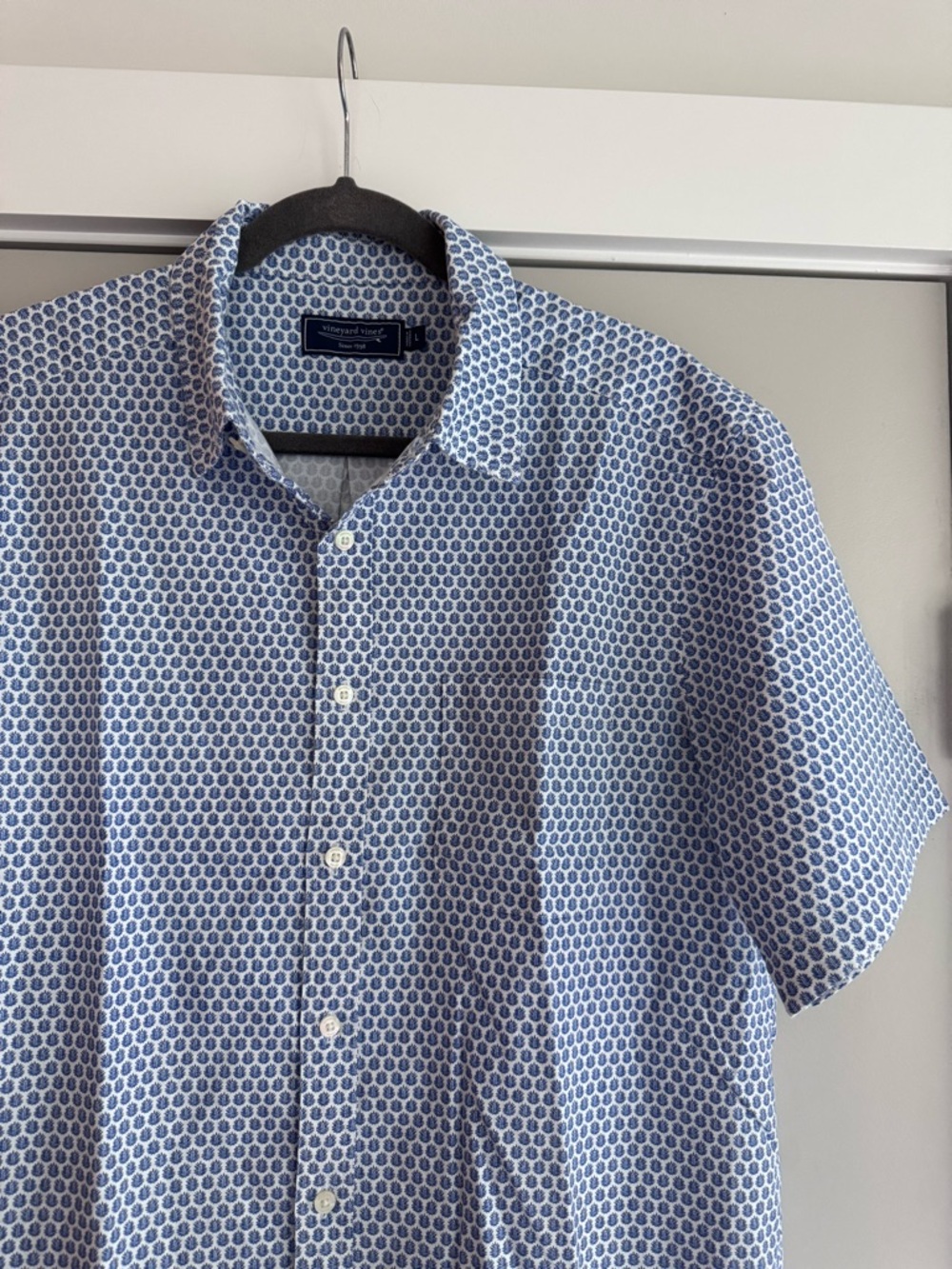 Vineyard Vines Light Blue and Navy Geometric Short-Sleeve Button-Down
